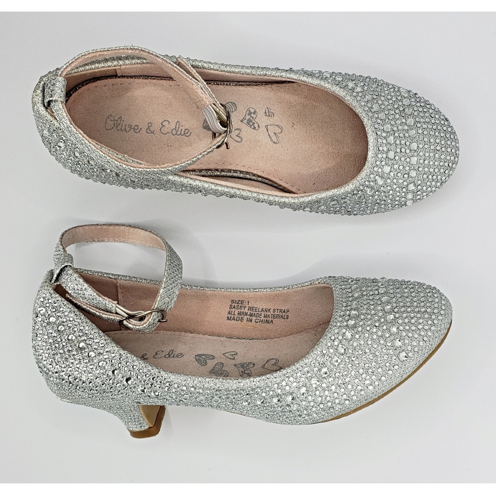 Olive & Edie Sassy Heelank Strap Dress Shoes